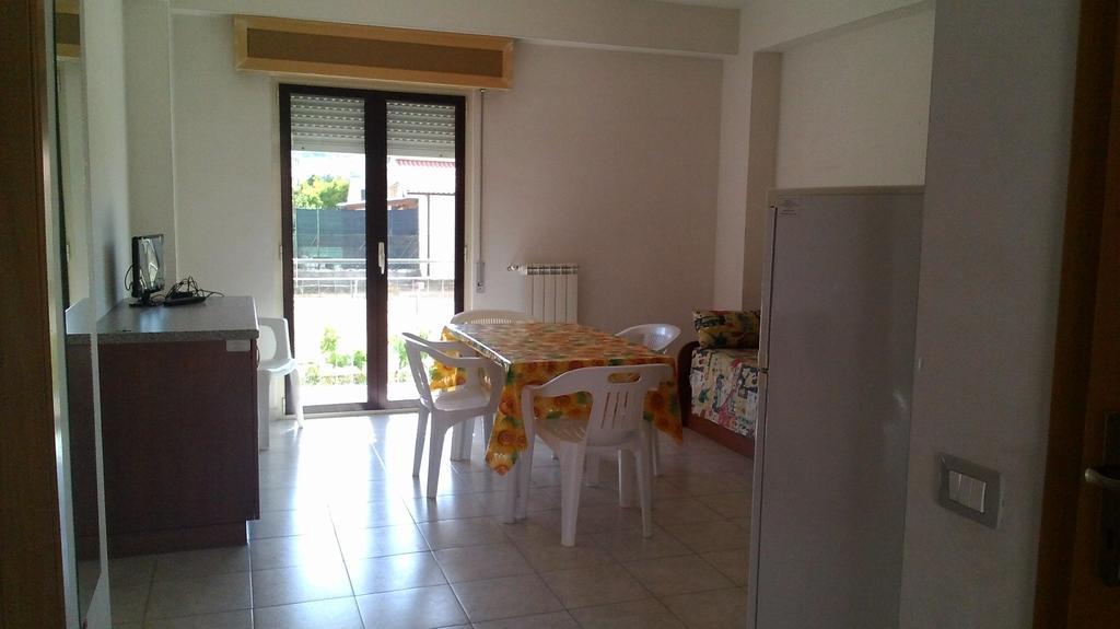 Aquamarine Residence Davoli Zewnętrze zdjęcie