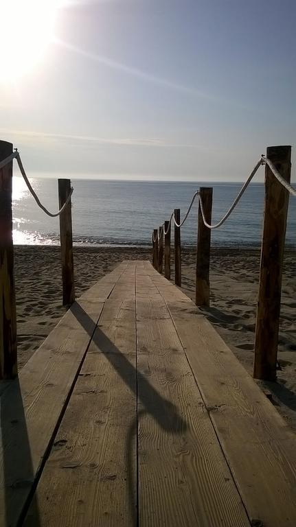 Aquamarine Residence Davoli Zewnętrze zdjęcie